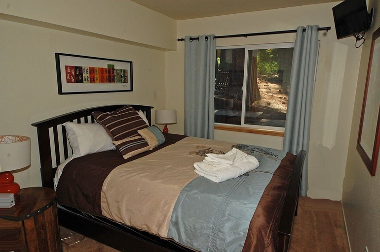 Room 5, 3826 Regina 4 Bedroom Home, El Dorado