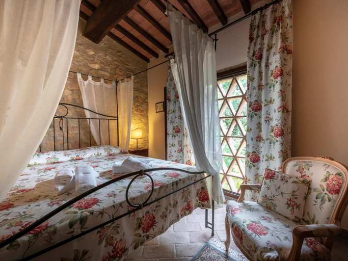 Bedroom 5, Apartment in Chianti With Pool ID 450, Siena
