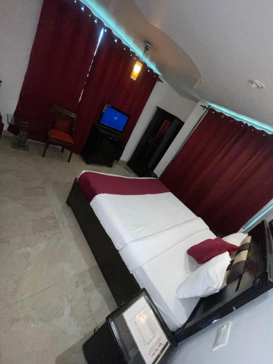 Bedroom 2, Upper city heart hotel #Atithi Devo Bhava #Mountain View # Cheap Hotel Best Prices Guaranteed with D, Kangra