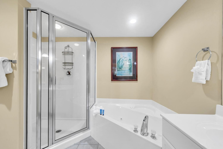 Bathroom 3, Majestic Beach Towers 2-1104, Bay