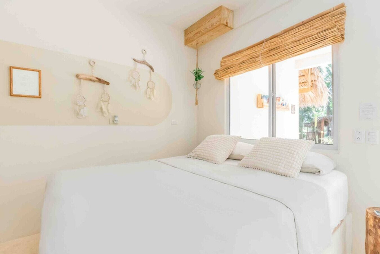 Room 5, Dreamer Economy Room, Sosua