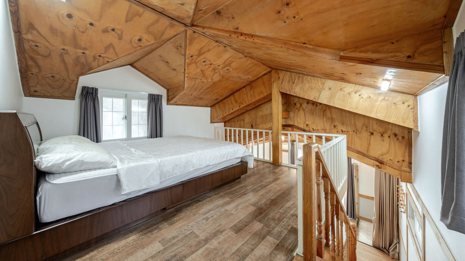 Bedroom 3, Gapyeong Iris Pension, Gapyeong