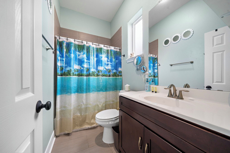 Bathroom, Sunny Beach House by Ryson Vacation Rentals, Galveston