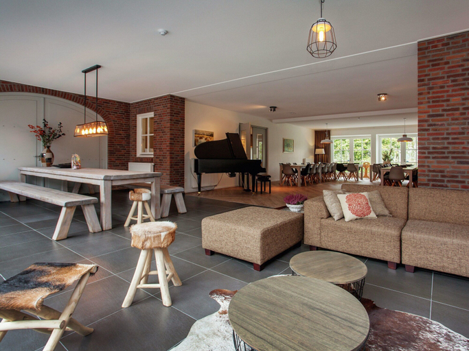Others 5, Pet-friendly Mansion, Meerlo-Wanssum