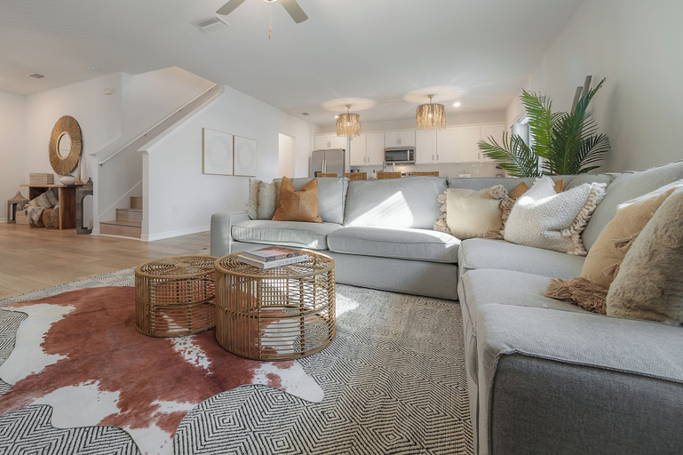 Interior 5, 2405 E 19th Ave, Hillsborough