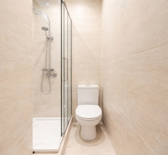 Bathroom 2, 1528 Nazareth, Paris