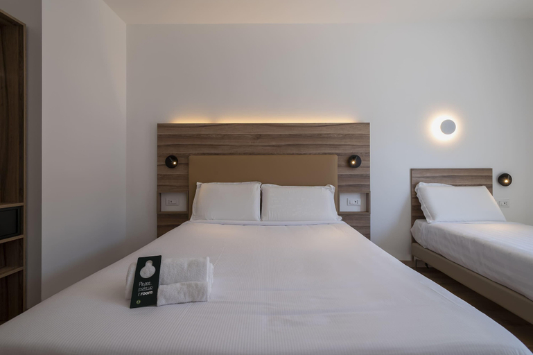 Bedroom 4, B&B Hotel Sassari, Sassari