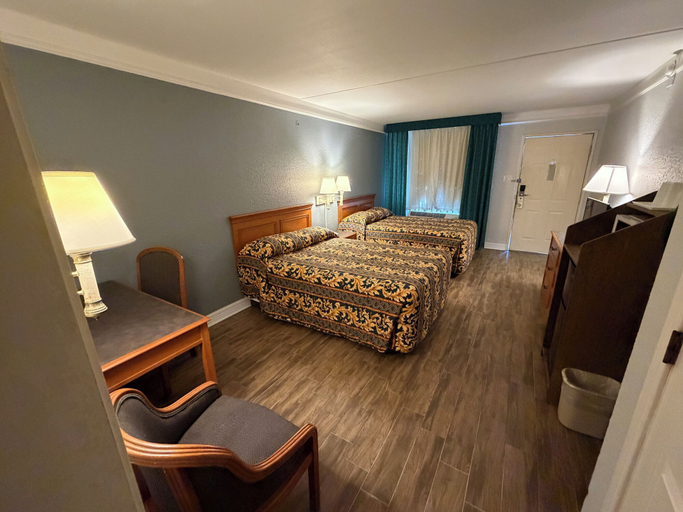 Bedroom 3, America's Inn Sugarland Stafford, Houston