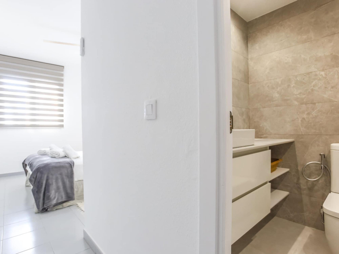 Room 5, Guess Condo in Sitges 3 Bedrooms 2 Baths, Barcelona