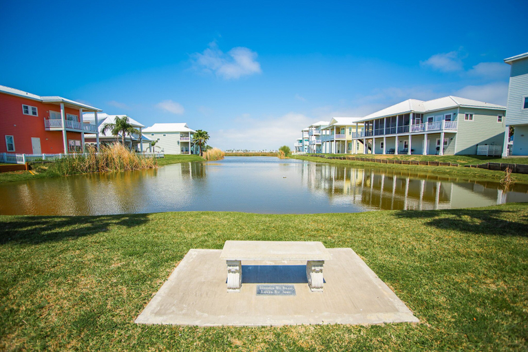 Interior 4, Casa Las Palmas - Boardwalk to the Beach!, Nueces