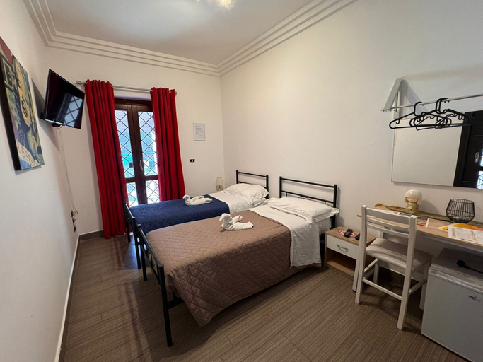 Bedroom 3, Bed and Breakfast Simonelli RoomS, Roma