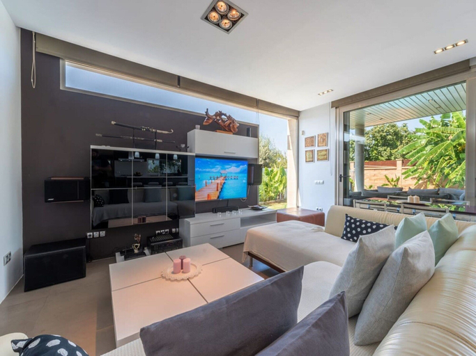 Living room 4, Villa Near Palma de Mallorca, Baleares