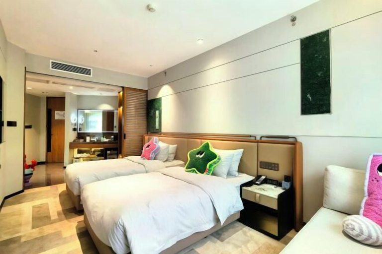 Bedroom 3, Jinling Shenzhou Hotel, Lianyungang