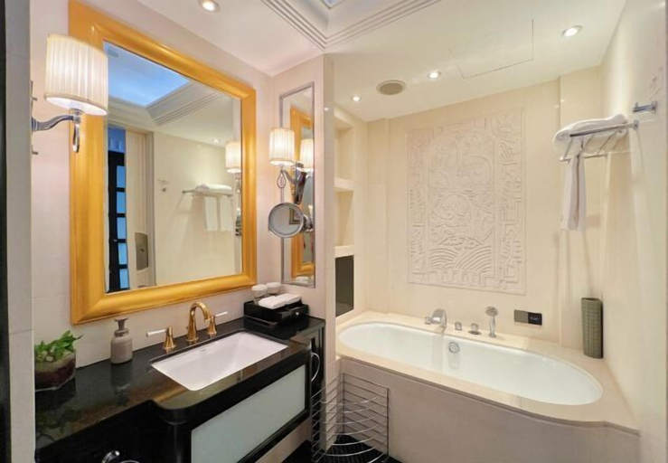 Bathroom 4, Inspirock Hotel, Jiaxing