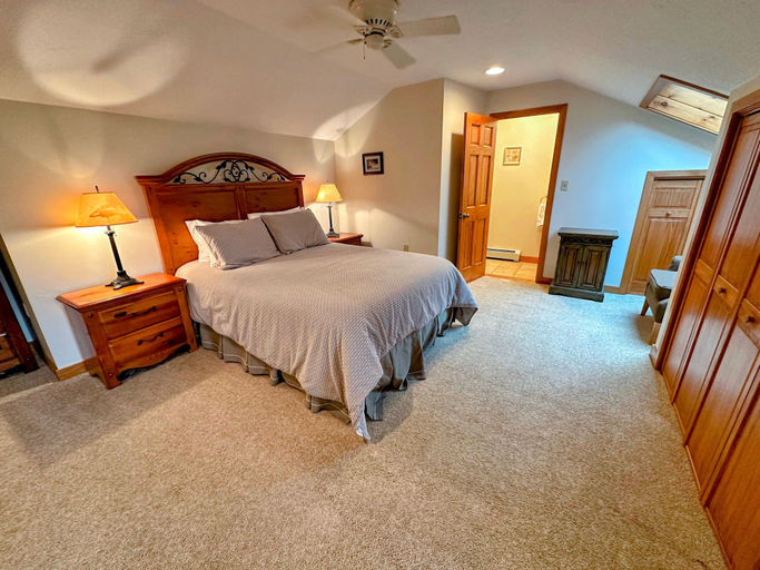 Interior 5, Fc44 Renovated 3bed 3bath Forest Cottage AC, Views, Yard, Fast Wifi Walk to Skiing!, Coos