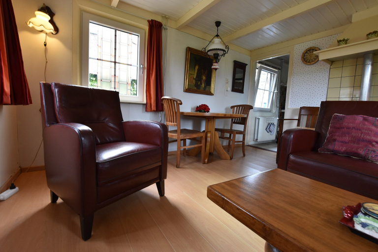 Living room 4, Holiday Home in With Cycling Area, Twenterand