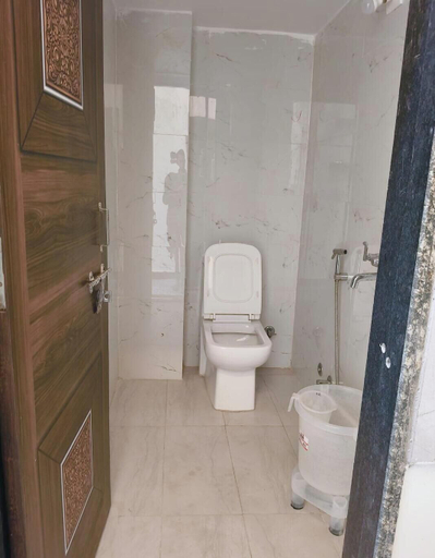 Bathroom 4, Hotel Star Inn, Udaipur