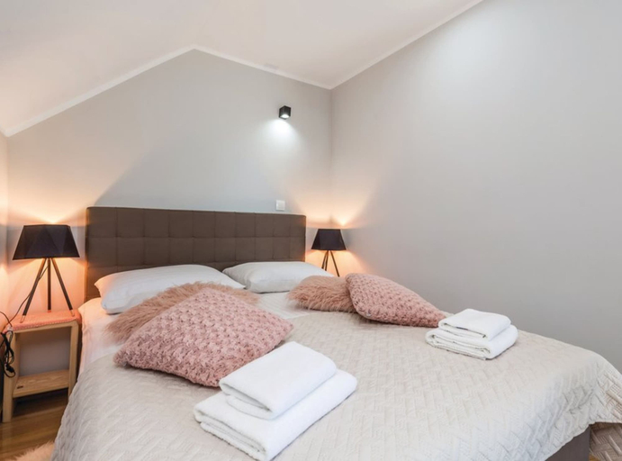 Room 4, Countryside Villa Latin With Outdoor Swimming Pool, Plaški