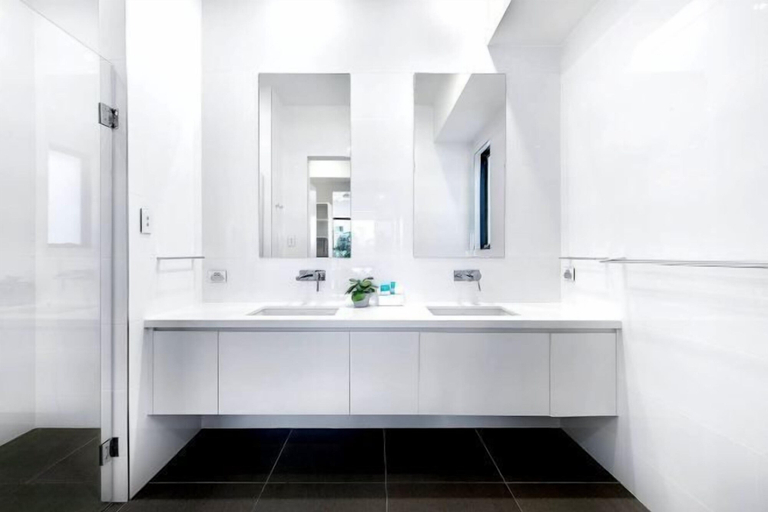 Bathroom 3, Luxico Wanderlust (Heated Pool), Gold Coast