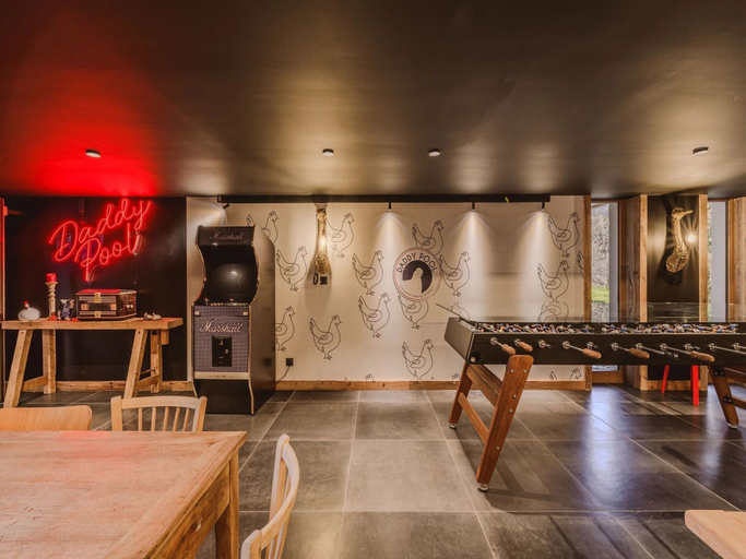 Game room, Alpine Family Escape With Spa Access, Haute-Savoie