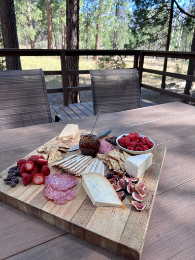 Food & Drinks 4, Heart of the Meadow, Mariposa