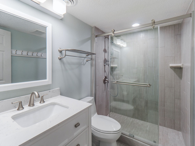 Bathroom 4, Pelican Watch by Carolina Retreats, New Hanover