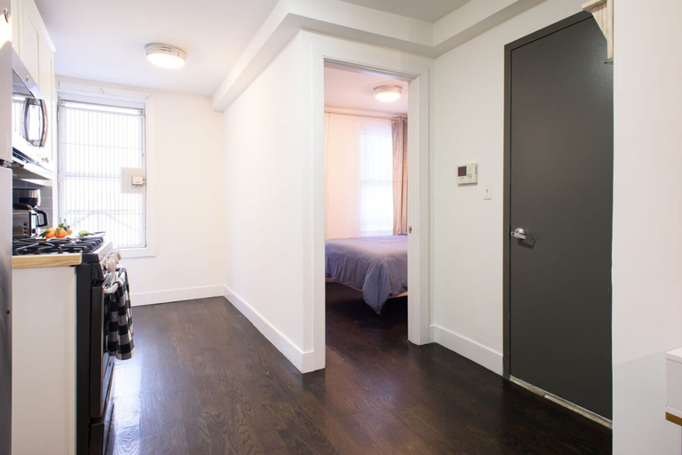 Room 5, 39-1 Renovated 3BR Prime Hudson Yardsarea, New York