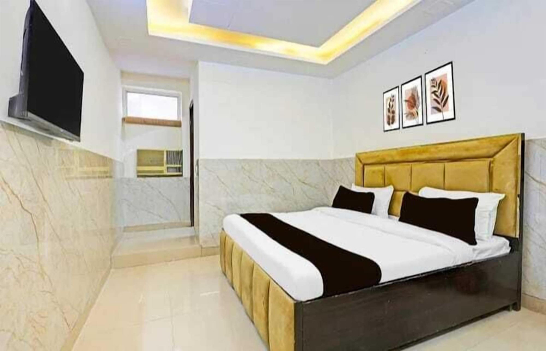 Room 5, Roomshala Hotel Smart, Delhi