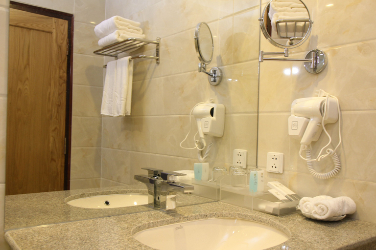 Bathroom 4, West Hotel, Ninh Kiều