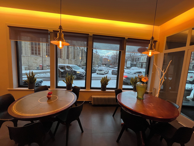 Others 5, Munal Hotel Temse, Antwerpen