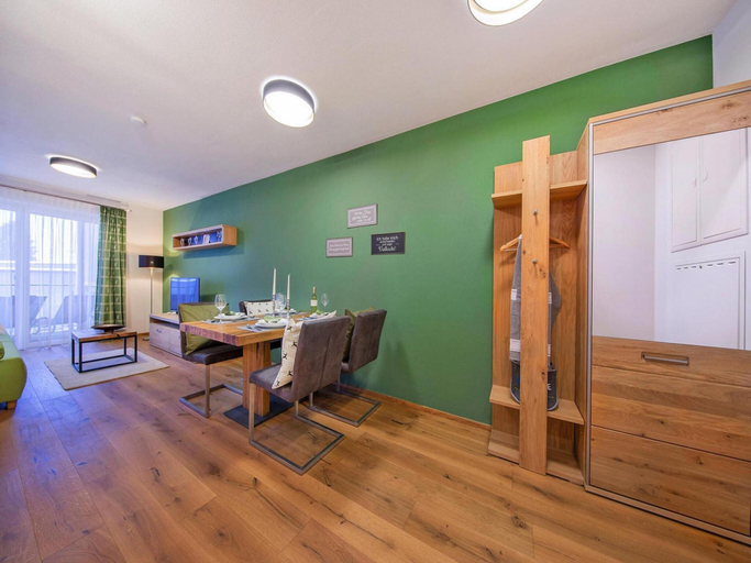 Dining 3, Modern apartment in Neukirchen, Zell am See