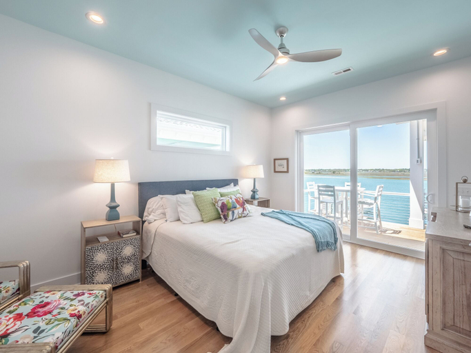 Bedroom 3, Channel 6 by Topsail Realty, Pender