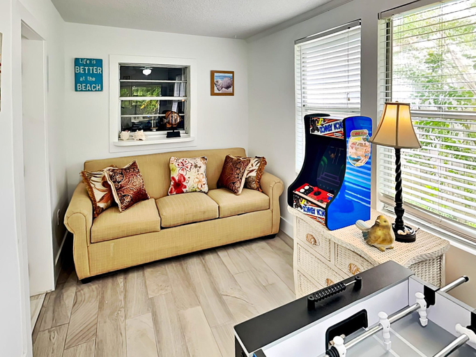 Others 3, Summer Breeze by Distinctive Beach Rentals, Saint Johns