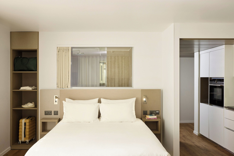 Bedroom 3, Base Geneva, Genève