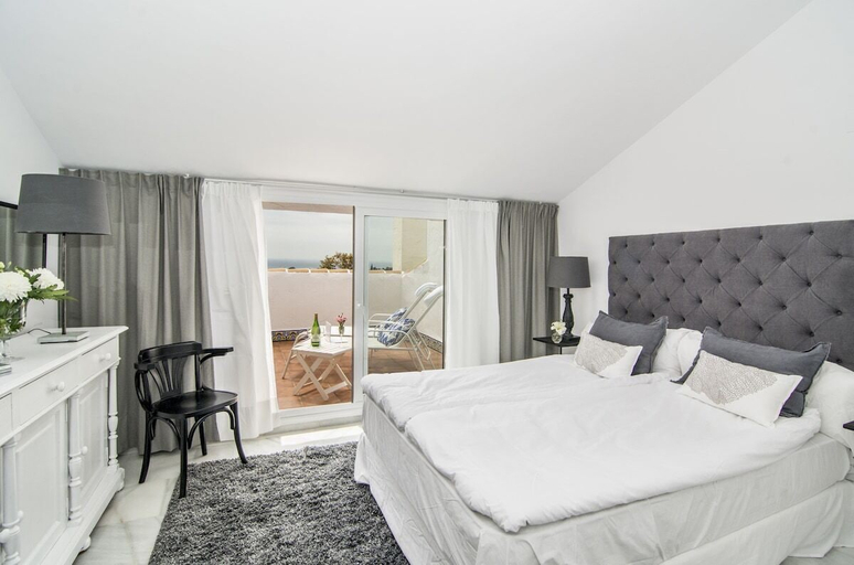 Bedroom 3, Eld1-stunning 2 Bedroom Penthouse in Puerto Banus, Málaga