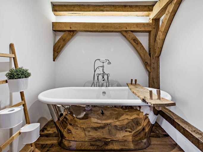 Room 3, Bydown Lodge in Swimbridge, Devon