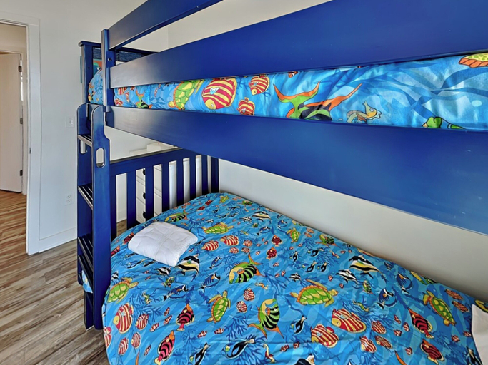 Bedroom 3, Sweet Surrender by Topsail Realty, Pender