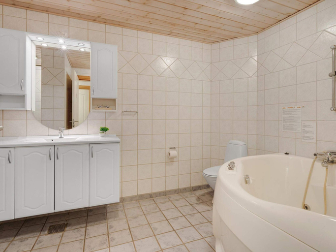 Bathroom 3, 12 Person Holiday Home in Nordborg, Sønderborg