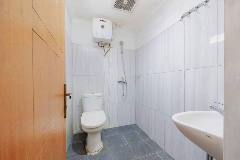 Bathroom 3, LaPonca Residence Pondok Cabe Syariah, South Tangerang