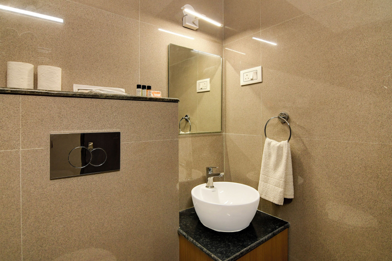 Bathroom 4, Hotel Signature Vista, North 24 Parganas