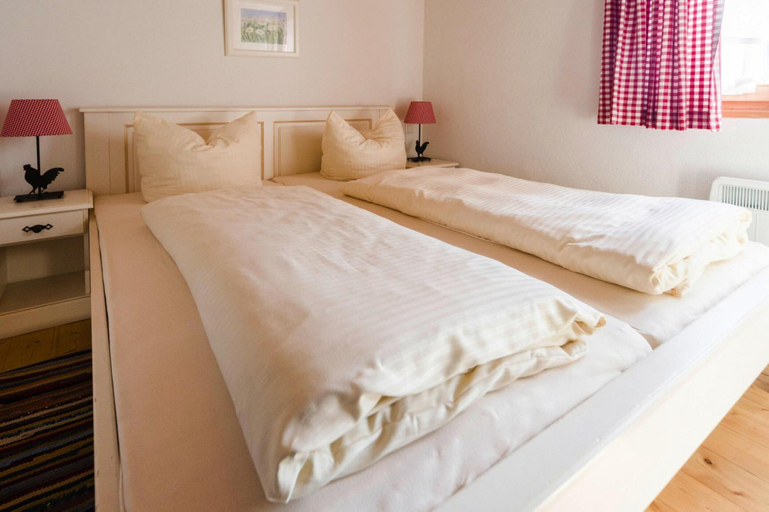 Bedroom 2, Vital CAMP Bayerbach, Rottal-Inn