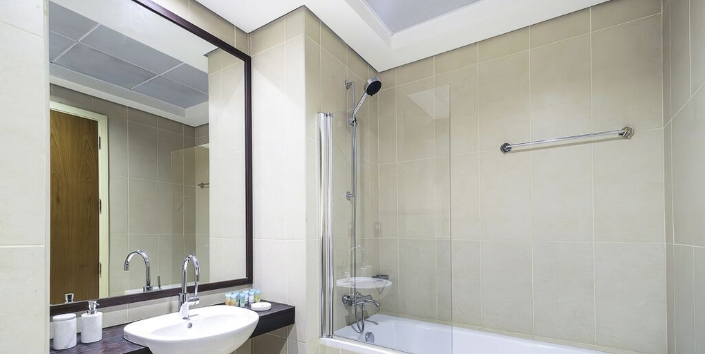 Bathroom 4, LUX Dream Palm Atlantis Sea View Suite, Dubai