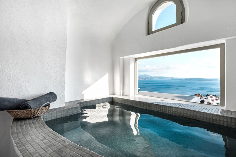 Sport & Beauty 2, Caldera Premium Villas, South Aegean