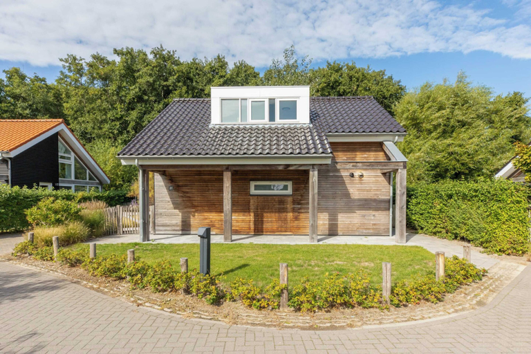Exterior 2, Zeeland Luxury Villa Near Beach, Schouwen-Duiveland