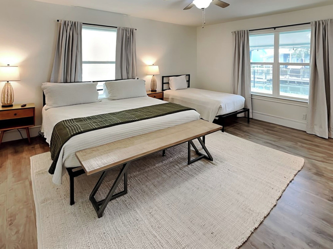 Bedroom 2, Sea You Soon by Miss Kitty’s, Aransas