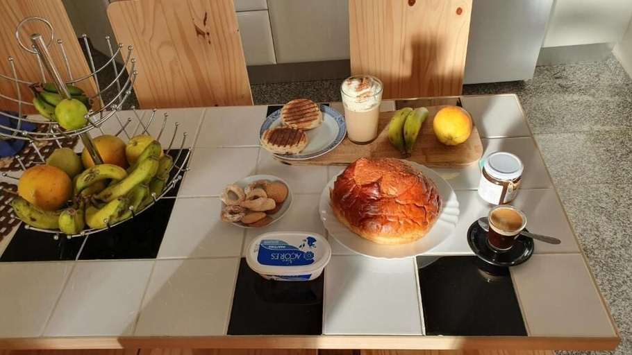 Food & Drinks 5, BRUMA HOSTEL, Ponta Delgada