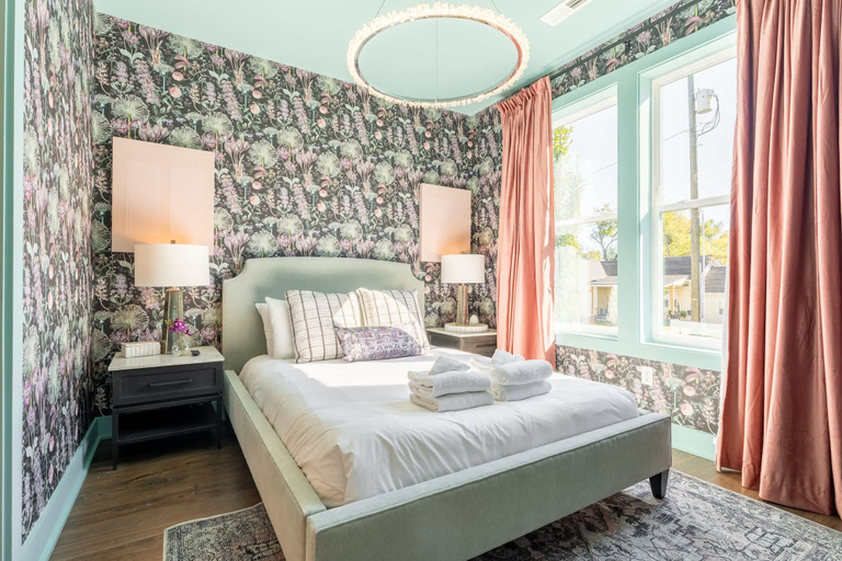Room 4, Lucile 111 113 Double, Davidson