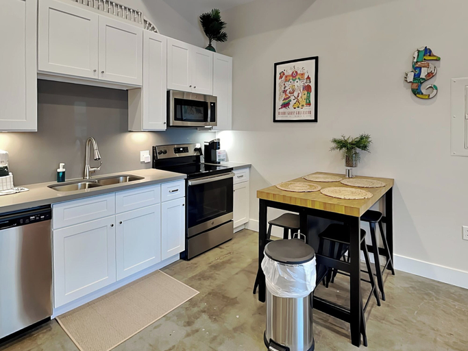 Others 2, Tremont Meilleur 104 by Ryson Vacation Rentals, Galveston