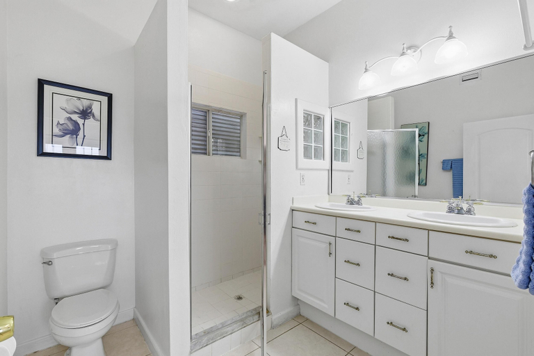 Bathroom 4, La Casa del Sol, Volusia
