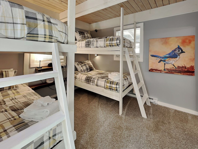 Bedroom 3, In The Middle by Taylor Made Deep Creek, Garrett